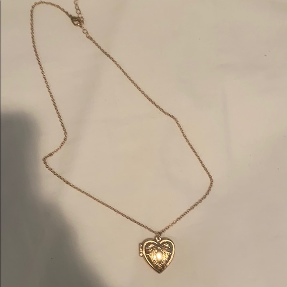 Princess Polly Jewelry - NEW | Gold Heart Locket
